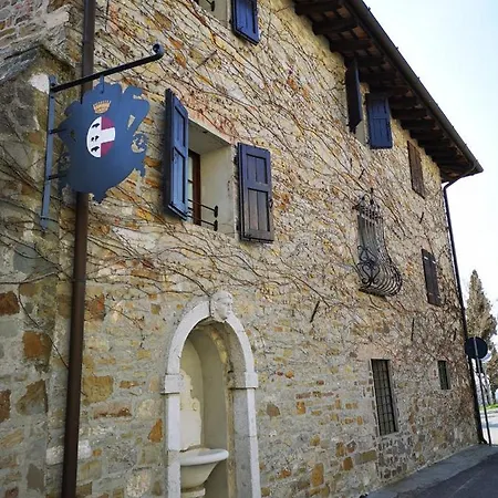 Castello Formentini Foresteria 컨트리하우스