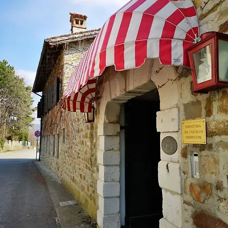 Castello Formentini Foresteria 컨트리하우스