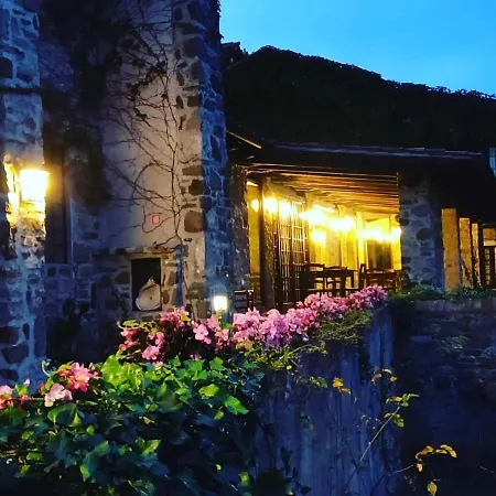 Castello Formentini Foresteria 컨트리하우스 *
